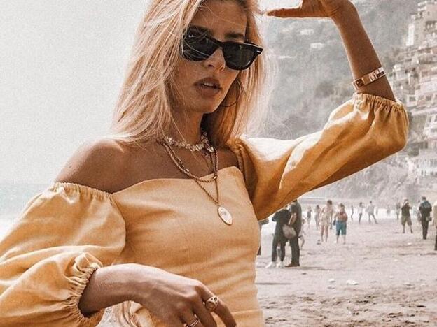 Teresa Andrés Gonzalvo tiene el top de lino del que no querrás separarte esta temporada