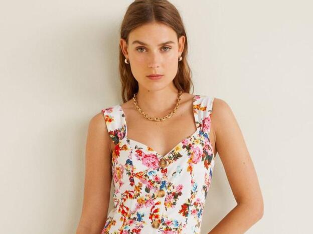 Conocemos el truco para que este vestido barato parezca caro