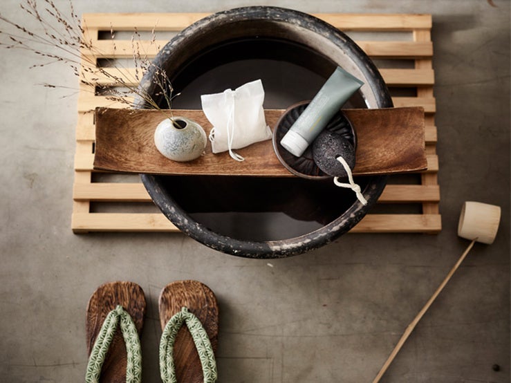 Cremas, aceites, exfoliantes... Todo lo que necesitas para conseguir unos pies bonitos este verano