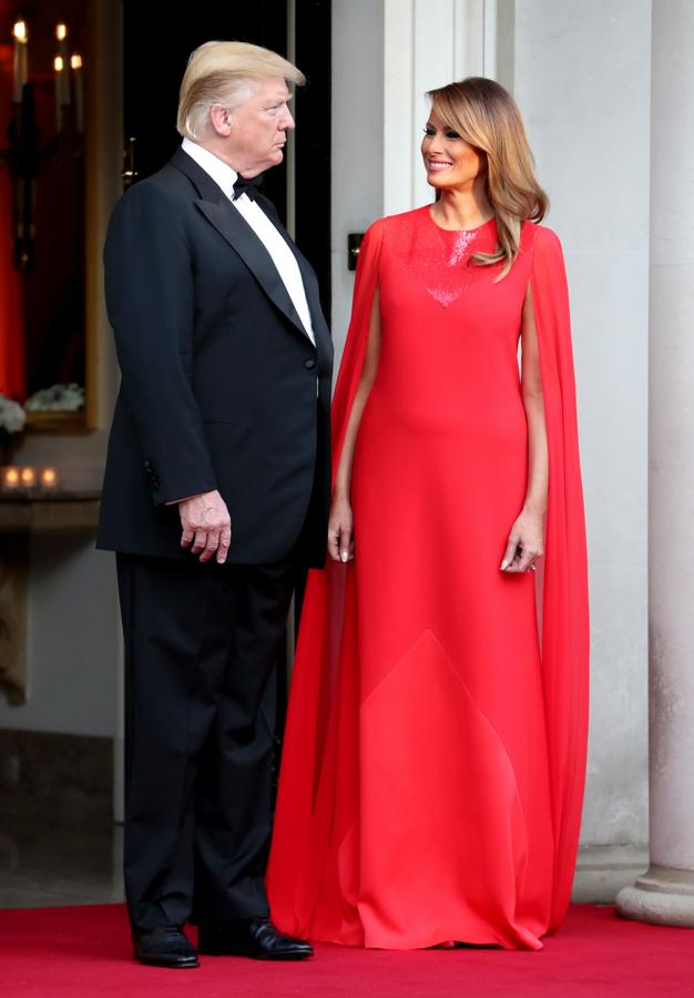 Melania copia el vestido a la Reina Letizia