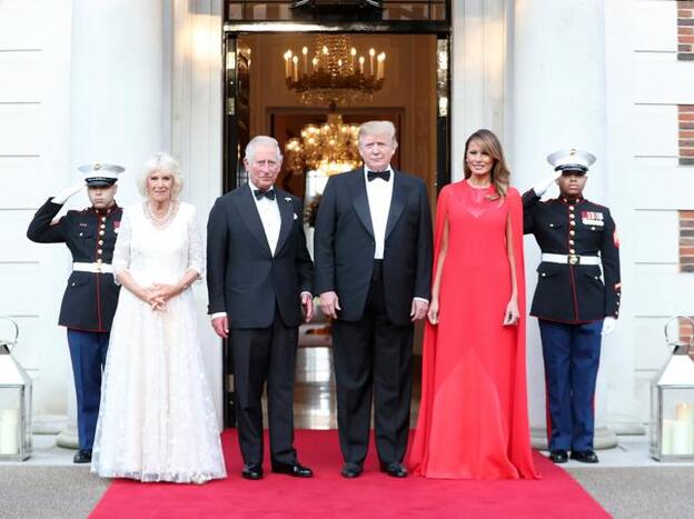 Pincha en la foto para ver las mejores fotos de la visita de Melania Trump a Inglaterra/Gtres