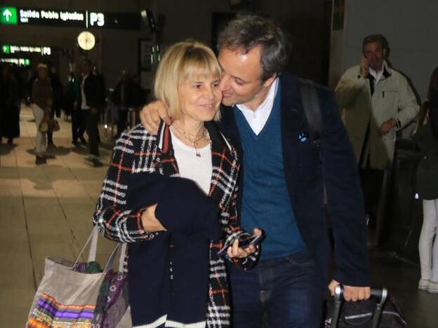 Eugenia Martínez de Irujo y Narcís Rebollo pasean su amor en las redes disfrazados de goyescos