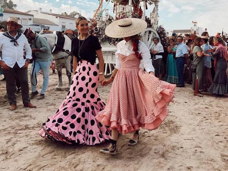 Los vestidos de flamenca más bonitos de las famosas en El Rocío: Alba Díaz, Eva González y Madame de Rosa