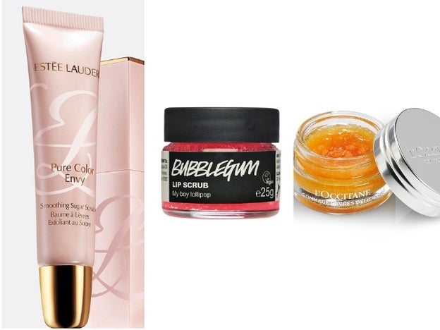 1. Pure Color Envy Lip Care Smoothing Sugar Scrub de Estée Lauder (33 €). 2. Bubblegum Exfoliante de Labios de Lush (8,50 €). 3. Exfoliante de Labios Deliciosa Mermelada de L’Occitane (16 €).