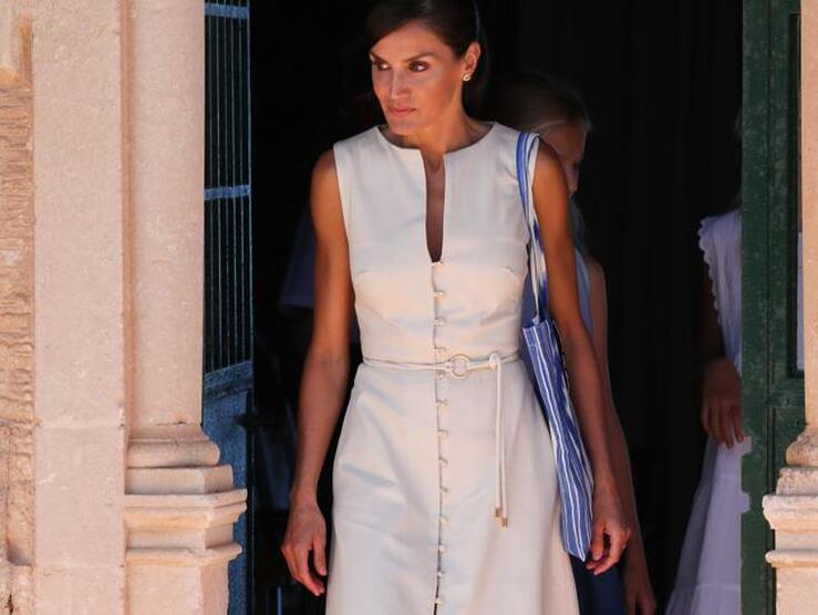 Los mejores looks del verano de la Reina Letizia, en fotos