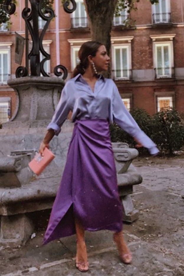 Este look súper clase de Paula Ordovás lo tenemos (baratísimo) en Zara