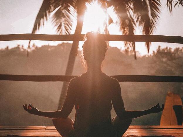 Claves para practicar yoga este verano y desconectar de verdad