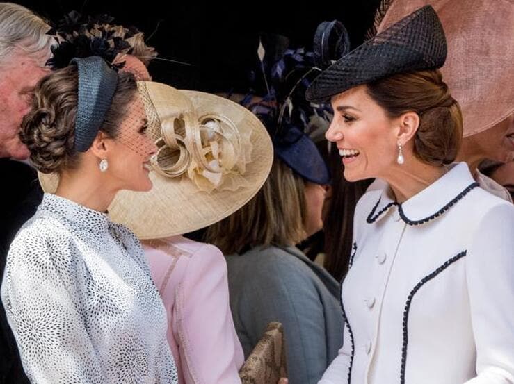 Vestidos de rebajas baratos para Letizia, Kate Middleton y Meghan Markle