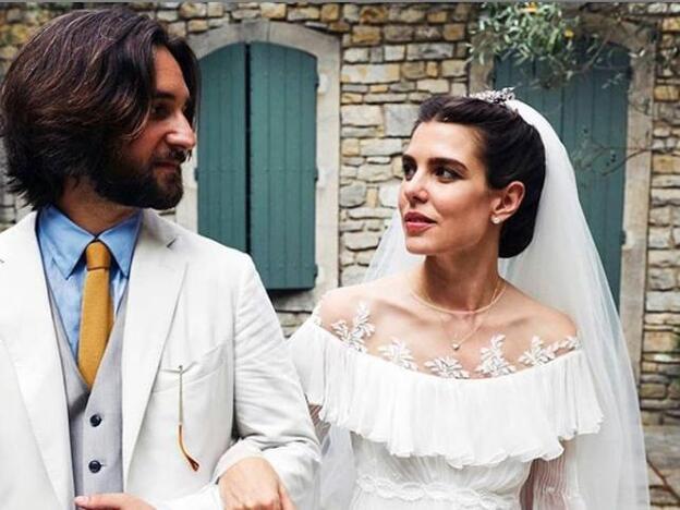 Carlota Casiraghi y Dimitri en su primera boda./Instagram