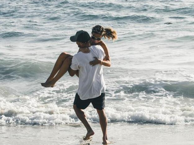 Cinco destinos costeros para encontrar el amor este verano