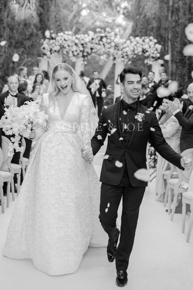 Ya tenemos fotos del vestido de novia de Sophie Turner