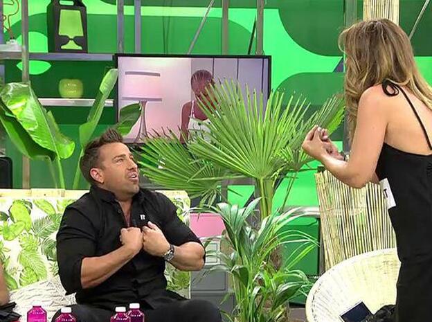 El escandaloso pique con insultos entre Rafa Mora y Raquel Bollo