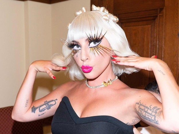 Lady Gaga lanza por fin su marca de maquillaje y cosméticos que se vende en exclusiva con Amazon