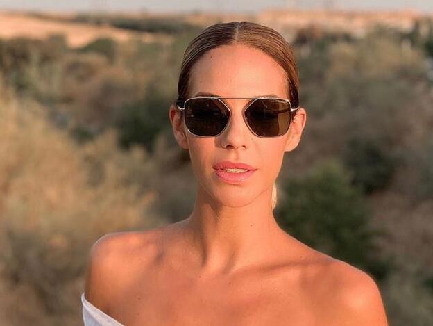 Tamara Gorro y el perfecto conjunto para ser la más fashion en la playa