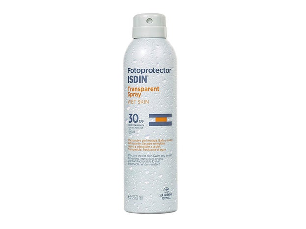 Fotoprotector Trasparent Spray Wet Skin SPF 30 de Isdin.