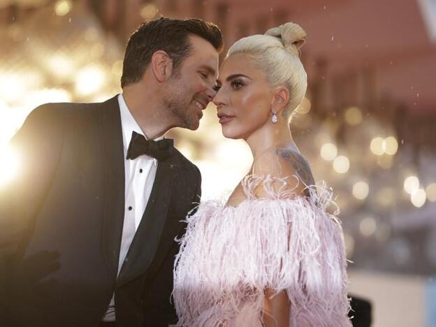 Lady Gaga y Bradley Cooper están viviendo juntos