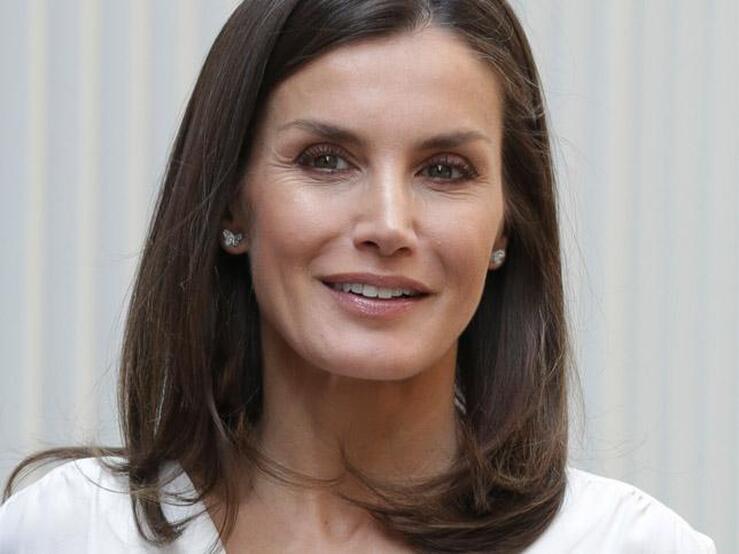 Los mejores peinados y los looks de pelo de la Reina Letizia que vas a a querer copiar