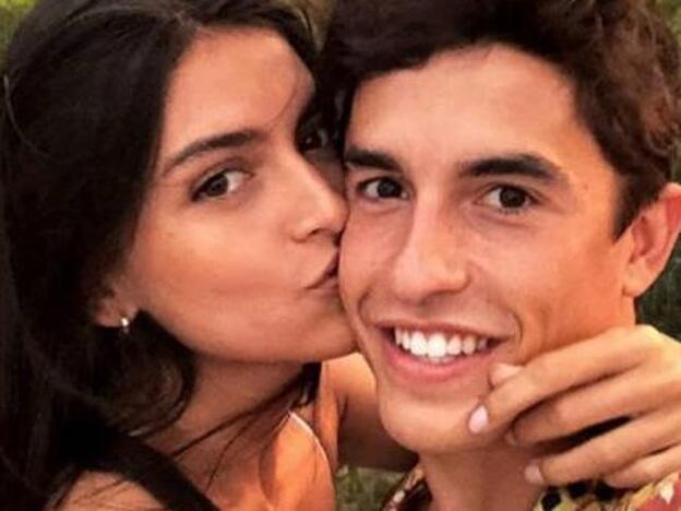 Lucía Rivera y Marc Márquez comparten su primer posado juntos