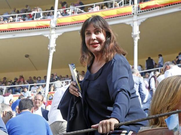 Carmen Martínez Bordiú ha abonado la tasa correspondiente y ya es, de manera oficial, duquesa de Franco./