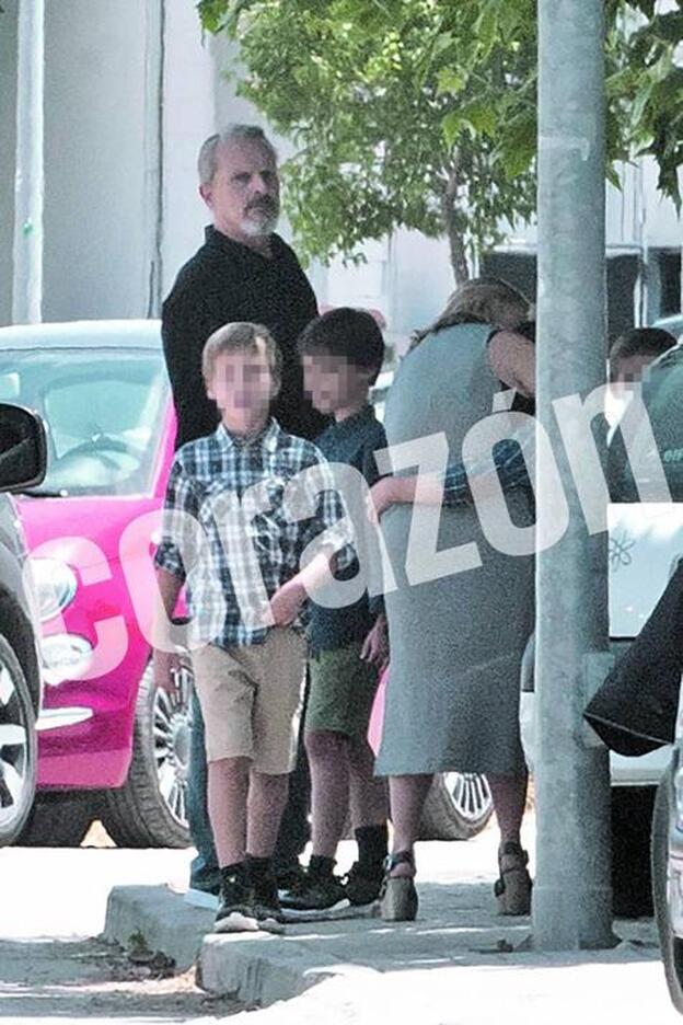 La foto de los cuatro hijos de Miguel Bosé juntos