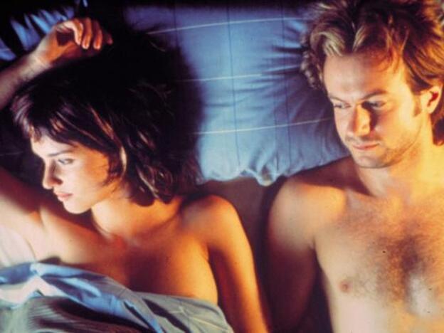 Con esta rutina de ejercicios mejorarás en la cama