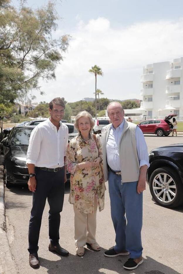 Los Reyes se encuentran con Rafa Nadal en Mallorca