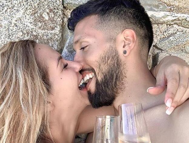 Tamara Gorro y Ezequiel Garay, juntos en unas dulces vacaciones sin niños