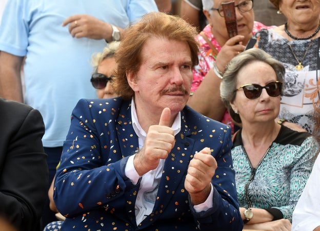 Bigote Arrocet llega por fin a España para reencontrarse con María Teresa Campos