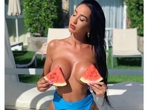 ¿Cuándo perdió la virginidad Aurah Ruiz?