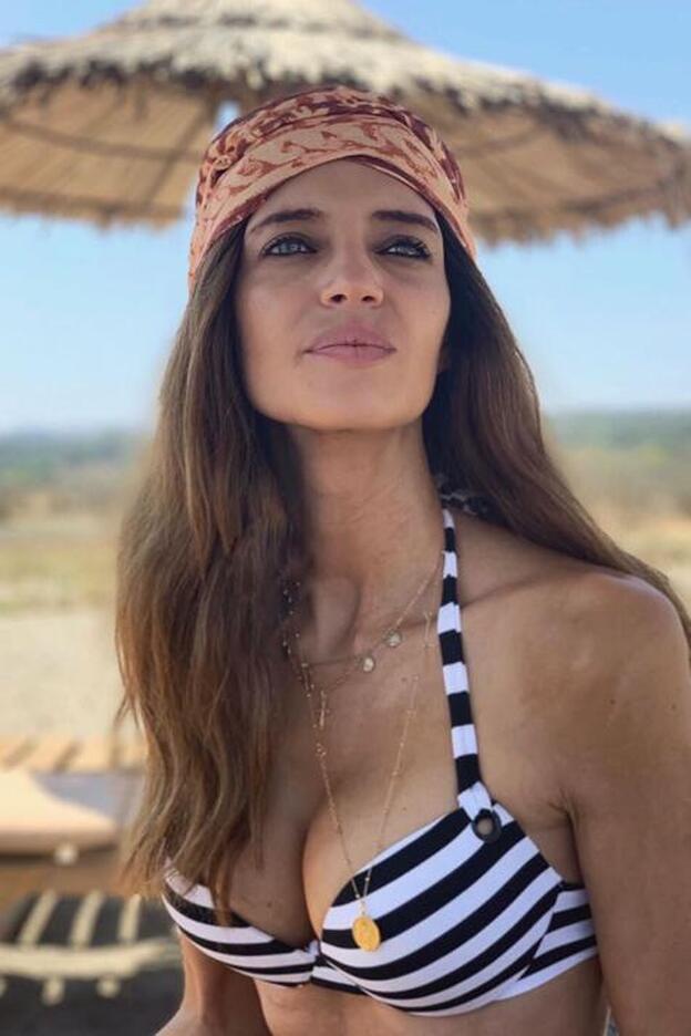 Sara Carbonero ha dado con el bikini perfecto para realzar el pecho