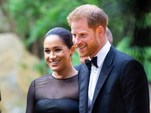 El príncipe Harry y Meghan Markle reciben críticas por sus vacaciones