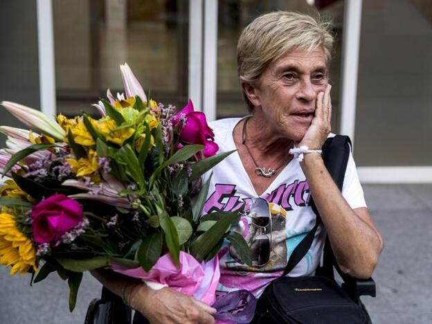 Las primeras imágenes de Chelo García Cortés tras recibir el alta hospitalaria después de la operación