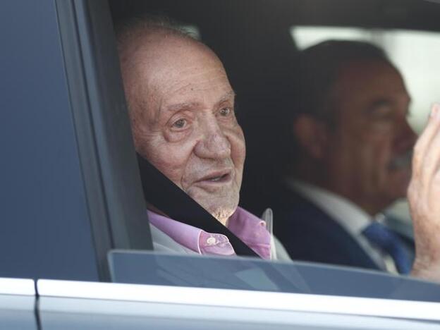 El Rey Juan Carlos recibe el alta hospitalaria