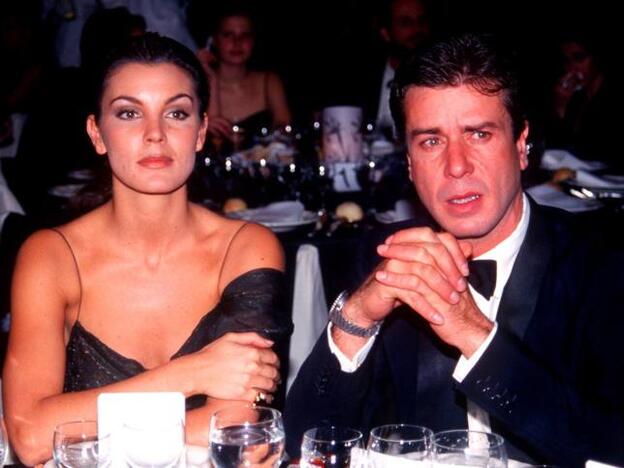 Así fue la boda secreta entre Cayetano Martínez de Irujo y Mar Flores