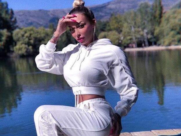 Paula González de 'GH' se retoca la cara hasta ser igual que Kim Kardashian