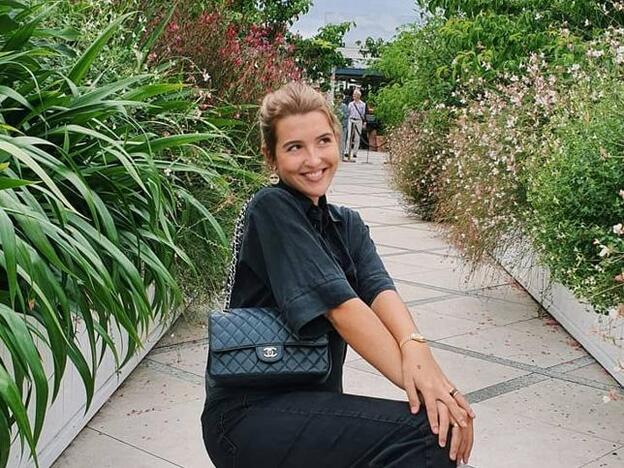 Alba Díaz revoluciona Instagram con una chaqueta de hombre de Zara