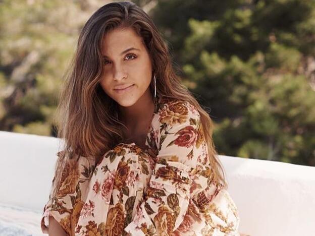 Raquel Reitx descubre una nueva forma de combinar los vaqueros slouchy de Zara