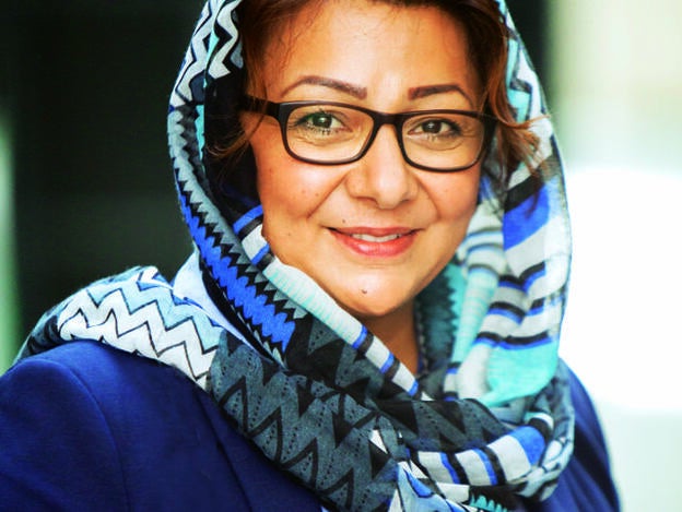 Azita Rafaat: "Vestí a una de mis hijas de chico porque en Afganistán no se considera que las niñas sean seres humanos"