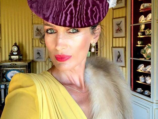 Nieves Álvarez ha conseguido el look de invitada perfecto