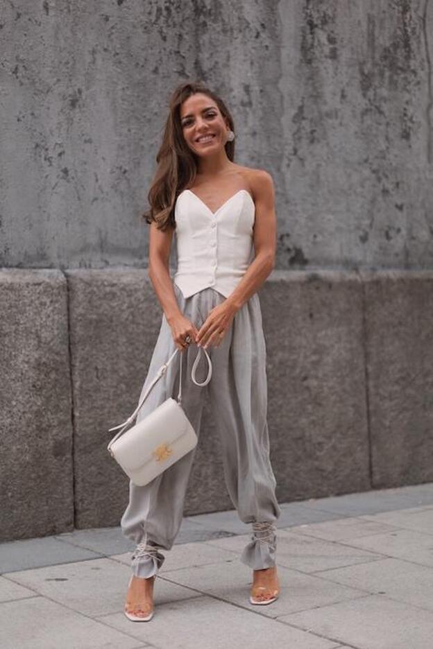 Paula Ordovás tiene el truco que convierte cualquier pantalón en bombacho