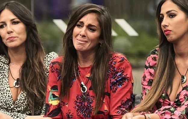 El topless de Anabel Pantoja con el que se recupera de su salida de 'GH VIP 7'