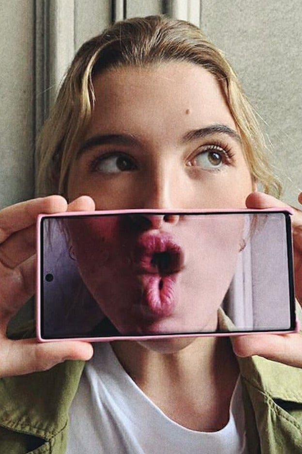 Alba Díaz lleva un look de fiesta ideal para todas las curvys