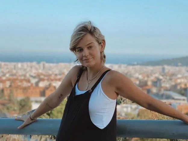 Laura Escanes tiene el peto embarazadas y ¡cuesta 16 euros! | Mujer Hoy