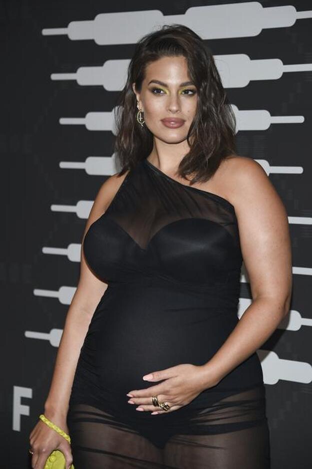 Así es el entrenamiento premamá de Ashley Graham (y estamos muy sorprendidas)