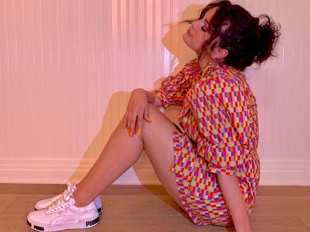 ¿Y si un cepillo pudiera minimizar la celulitis? Descubre el dry brushing