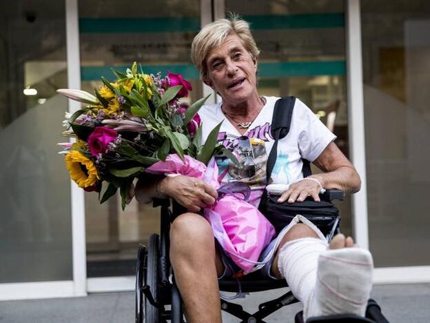 Chelo García Cortés, lista para volver al trabajo tras su grave corte en una pierna