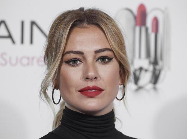 El espectacular look de lunares y lazo de Blanca Suárez