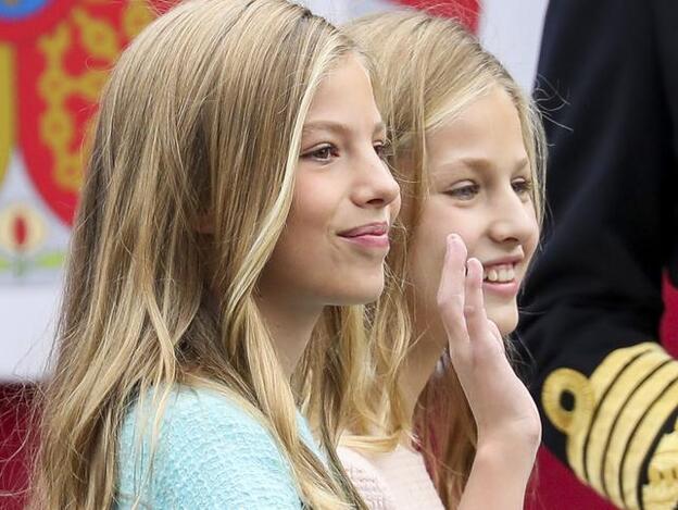 Leonor y Sofía tienen el peinado perfecto para dar volumen al corte de pelo recto