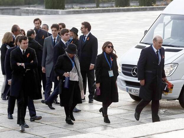 Los nietos de Franco, unidos por la exhumación