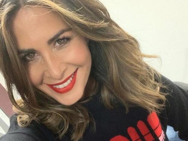 Fichamos el labial rojo aterciopelado del que no se separa Nuria Roca